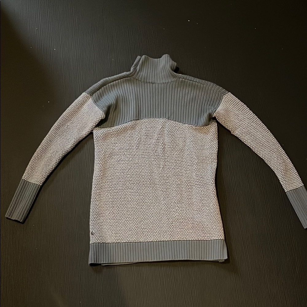 lululemon mock-neck merino wool sweater, 6 - Picture 5 of 7